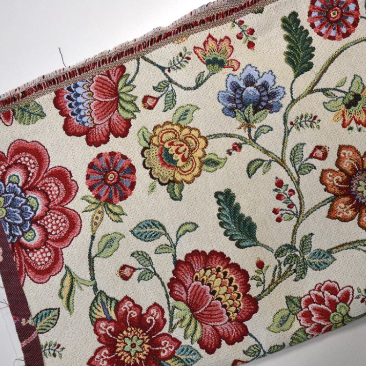 Tkanina Żakardowa Kwiaty Desiguel red  - Kupon 0,65cm